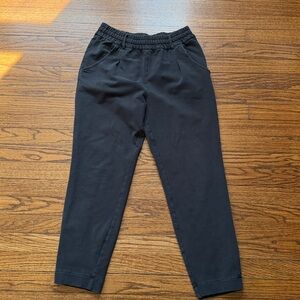 Varley Black Elastic Waist Tapered Joggers Pants